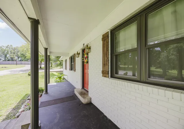 Photo 3 of Single family home for sale at 39 College Ct, Stanton, KY 40380 | MLS# 26020807 | Listing updated on 2026-08-03