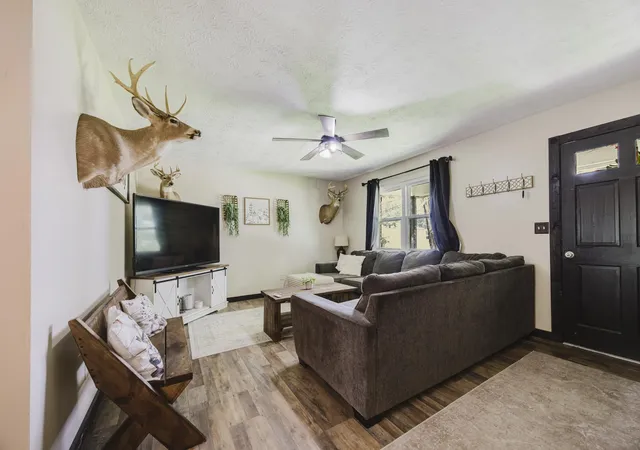 Photo 4 of Single family home for sale at 39 College Ct, Stanton, KY 40380 | MLS# 26020807 | Listing updated on 2026-08-03