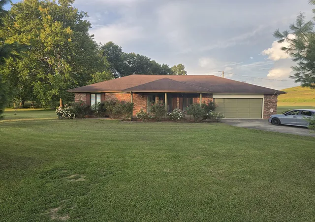 Single family home for sale at 5386 N Highway 25, Williamsburg, KY 40769 | MLS# 26020778