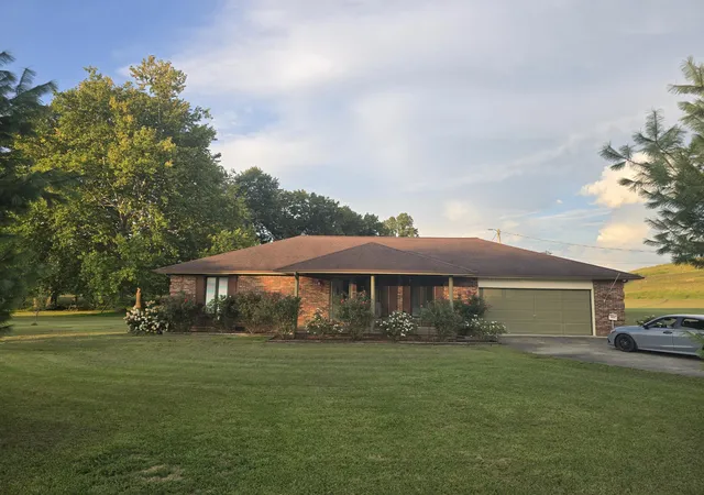 Photo 2 of Single family home for sale at 5386 N Highway 25, Williamsburg, KY 40769 | MLS# 26020778 | Listing updated on 2026-08-06