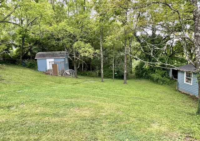 Photo 4 of Single family home for sale at 719 Gose Pike, Danville, KY 40422 | MLS# 26022713 | Listing updated on 2026-09-15