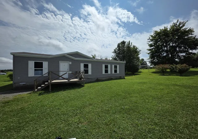 Photo 3 of Sale Pending at 2435 Ky 80, Russell Springs, KY 42642 | MLS# 26020787 | Listing updated on 2026-08-24