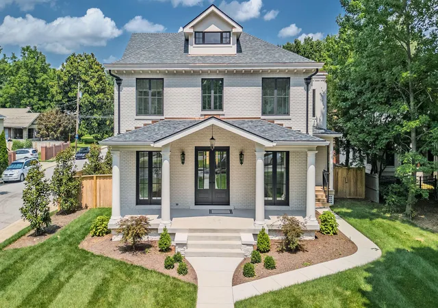 Photo 1 of Single family home for sale at 1501 Richmond Rd, Lexington, KY 40502 | MLS# 26020802 | Listing updated on 2026-09-15