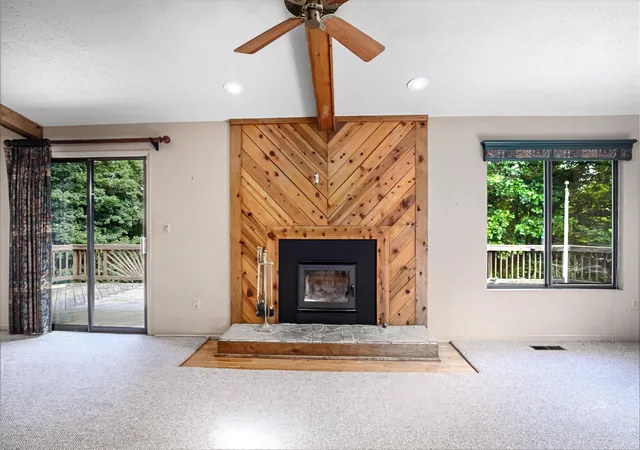 Photo 3 of Sale Pending at 895 Craigs Crk Rd, Versailles, KY 40383 | MLS# 26020830 | Listing updated on 2026-10-13