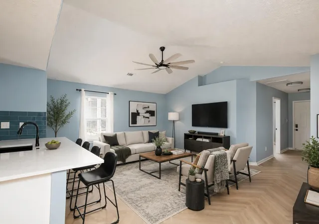 Photo 4 of Sale Pending at 1056 Winding Oak Trl, Lexington, KY 40511 | MLS# 26021752 | Listing updated on 2026-09-02