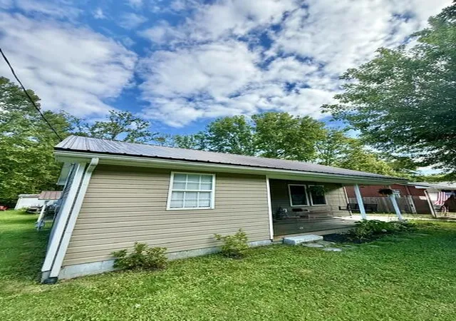Photo 2 of Single family home for sale at 264 Ky 36, Frenchburg, KY 40322 | MLS# 26021010 | Listing updated on 2026-09-08
