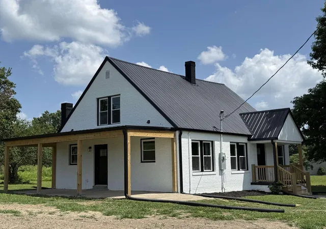Photo 3 of Single family home for sale at 130 Christine Rd, Columbia, KY 42728 | MLS# 26020928 | Listing updated on 2026-08-17