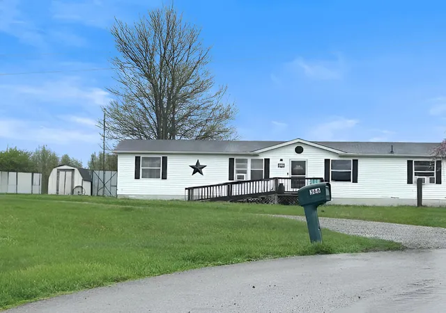 Photo 1 of Single family home for sale at 366 Sand Springs Rd, Eminence, KY 40019 | MLS# 26020831 | Listing updated on 2026-09-10