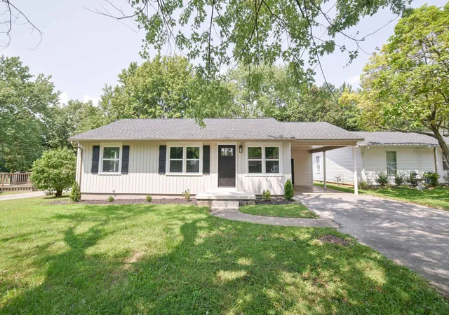Photo 1 of Single family home for sale at 154 Iroquois Dr, Paducah, KY 42001 | MLS# 26022082 | Listing updated on 2026-08-28