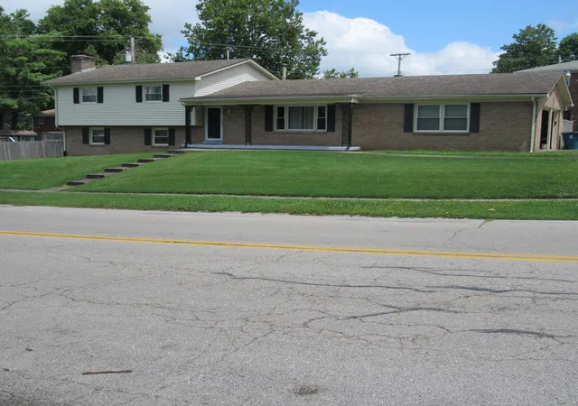 Photo 3 of Single family home for sale at 637 Cromwell Way, Lexington, KY 40503 | MLS# 26020863 | Listing updated on 2026-09-14