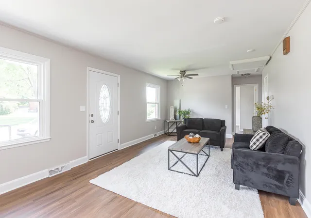Photo 3 of Single family home for sale at 2129 Palms Dr, Lexington, KY 40504 | MLS# 26020838 | Listing updated on 2026-09-21