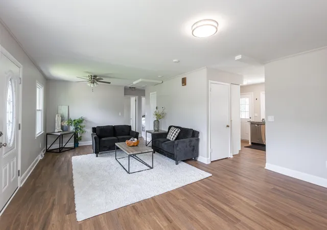 Photo 4 of Single family home for sale at 2129 Palms Dr, Lexington, KY 40504 | MLS# 26020838 | Listing updated on 2026-09-21