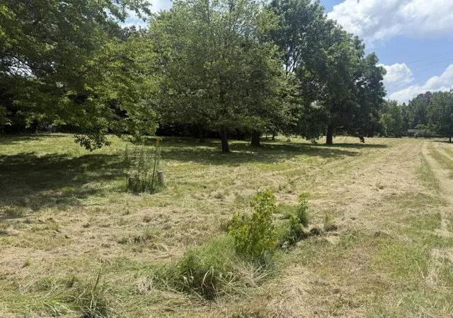 Photo 3 of Sale Pending at 8120 Woodville Rd, West Paducah, KY 42086 | MLS# 26020851 | Listing updated on 2026-08-09