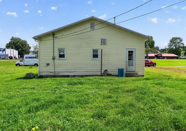 Photo 3 of Single family home for sale at 107 Westside, Earlington, KY 42410 | MLS# 26020848 | Listing updated on 2026-09-12