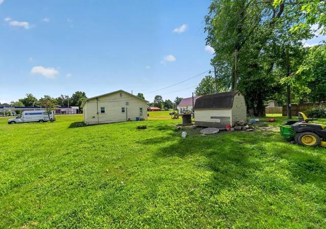 Photo 3 of Single family home for sale at 107 Westside, Earlington, KY 42410 | MLS# 26020848 | Listing updated on 2026-09-12