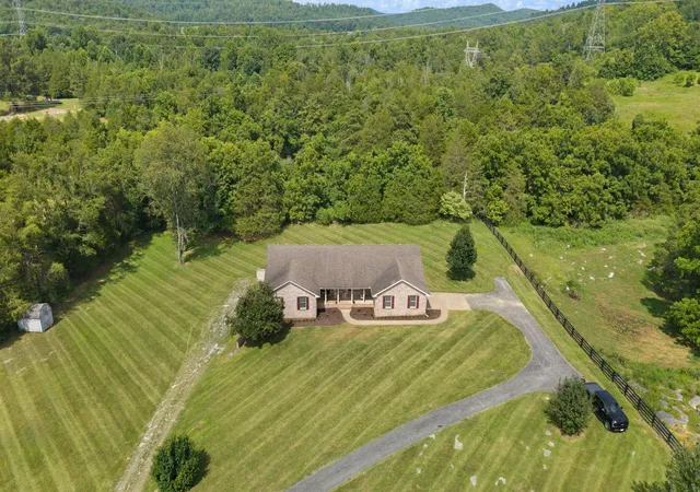 Photo 1 of Single family home for sale at 4394 Rush Branch Rd, Somerset, KY 42501 | MLS# 26020849 | Listing updated on 2026-08-13