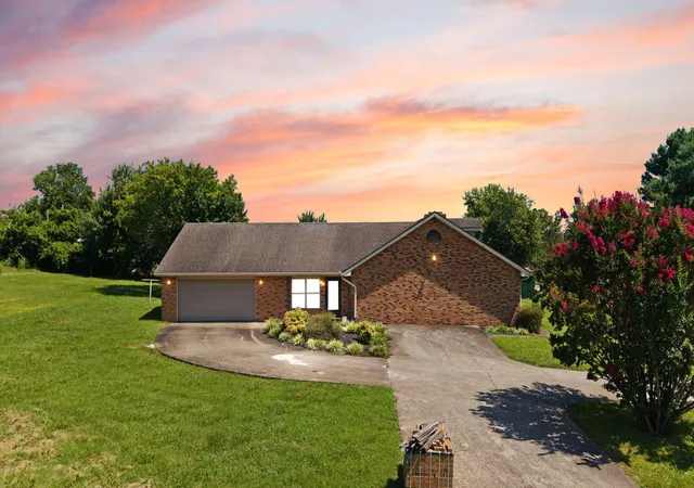 Photo 2 of Single family home for sale at 172 Walden Ln, Bronston, KY 42518 | MLS# 26020862 | Listing updated on 2026-08-25