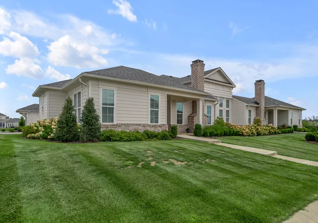 Listing Photo 4 - Condo for sale in building located at 133 Lake Pt Dr, Nicholasville, KY 40356