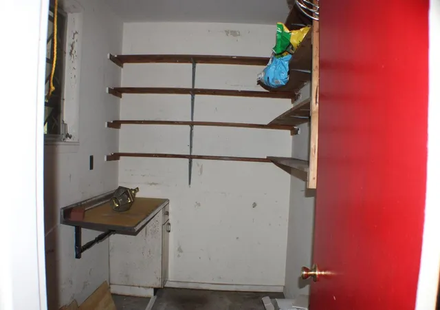 Photo 4 of Sale Pending at 113 Hollywood Dr, Middlesboro, KY 40965 | MLS# 26020874 | Listing updated on 2026-08-31