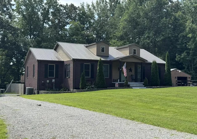 Photo 1 of Single family home for sale at 245 Hart Ln, Russell Springs, KY 42642 | MLS# 26021042 | Listing updated on 2026-09-01