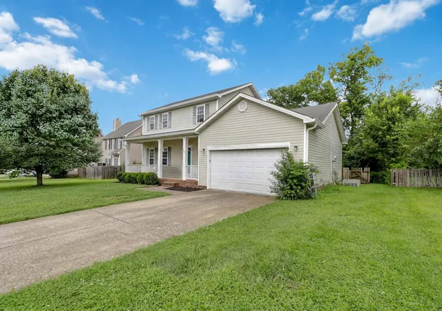Photo 2 of Sale Pending at 325 Weslyn Way, Nicholasville, KY 40356 | MLS# 26020888 | Listing updated on 2026-08-06