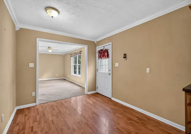 Photo 4 of Sale Pending at 325 Weslyn Way, Nicholasville, KY 40356 | MLS# 26020888 | Listing updated on 2026-08-06