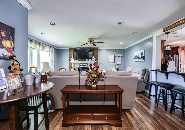 Photo 3 of Single family home for sale at 2350 Rule Shack Rd, Mayfield, KY 42066 | MLS# 26021105 | Listing updated on 2026-08-23