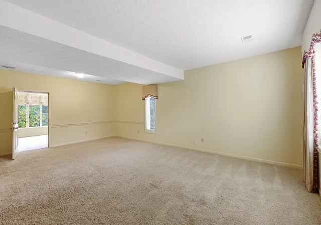 Photo 3 of Sale Pending at 1053 Idylwild Dr, Richmond, KY 40475 | MLS# 26020907 | Listing updated on 2026-09-24