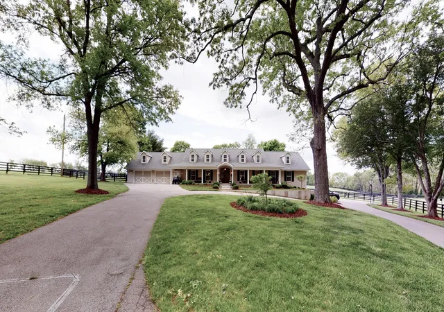 Photo 2 of Single family home for sale at 2830 Old Lemons Ml Rd, Lexington, KY 40511 | MLS# 26020901 | Listing updated on 2026-08-04
