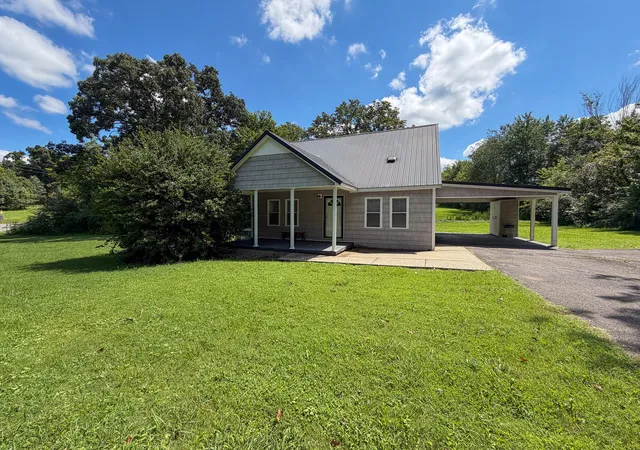 Photo 1 of Single family home for sale at 298 Van Cleave Rd, Murray, KY 42071 | MLS# 26021227 | Listing updated on 2026-09-12