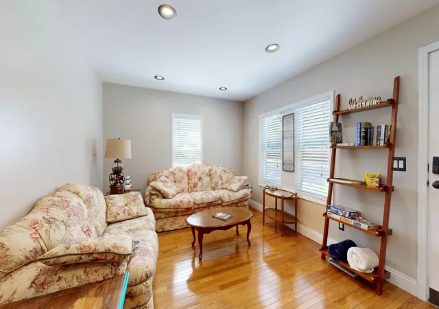 Photo 4 of Single family home for sale at 298 Van Cleave Rd, Murray, KY 42071 | MLS# 26021227 | Listing updated on 2026-09-12