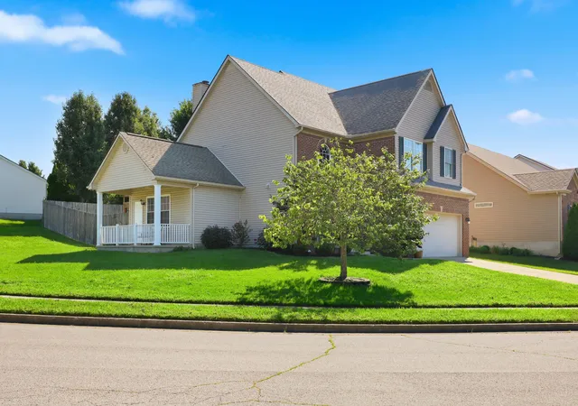 Photo 3 of Single family home for sale at 105 Manoah Ln, Nicholasville, KY 40356 | MLS# 26020923 | Listing updated on 2026-09-18