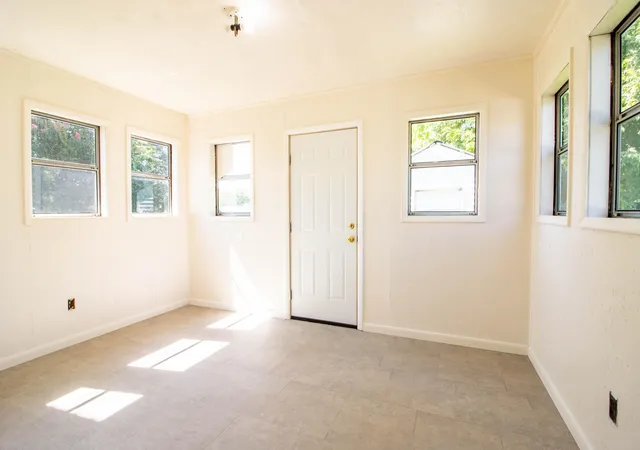 Photo 2 of Single family home for sale at 123 Liberty St, Mortons Gap, KY 42240 | MLS# 26023520 | Listing updated on 2026-08-28