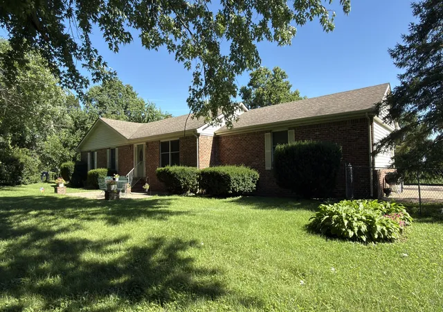 Photo 1 of Single family home for sale at 297 White Sta Rd, Berea, KY 40403 | MLS# 26020932 | Listing updated on 2026-09-10