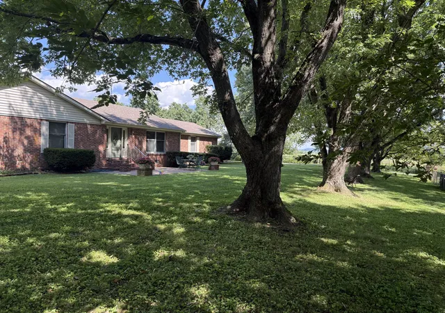 Photo 4 of Single family home for sale at 297 White Sta Rd, Berea, KY 40403 | MLS# 26020932 | Listing updated on 2026-09-10