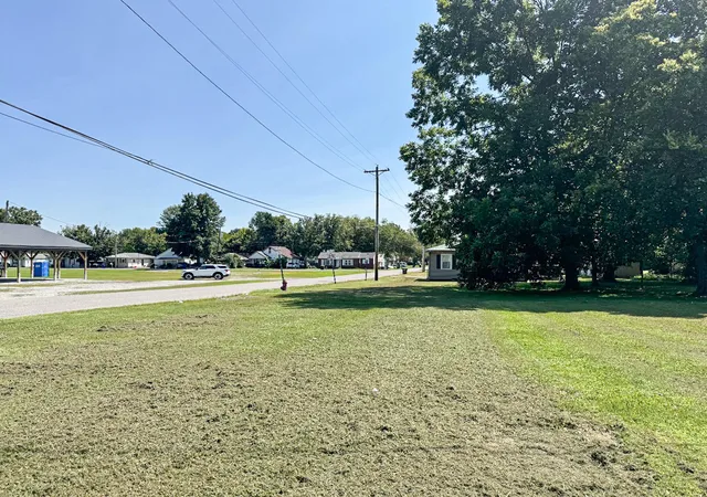 Photo 2 of Land for sale at 801 Poplar, Benton, KY 42025 | MLS# 26021187 | Listing updated on 2026-10-20