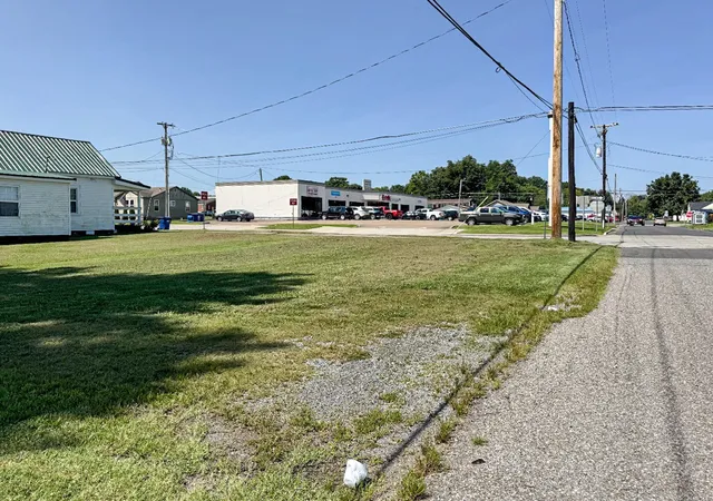 Photo 3 of Land for sale at 801 Poplar, Benton, KY 42025 | MLS# 26021187 | Listing updated on 2026-10-20