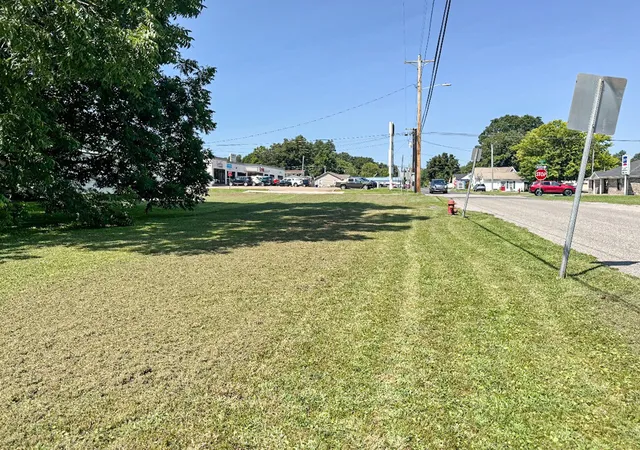 Photo 4 of Land for sale at 801 Poplar, Benton, KY 42025 | MLS# 26021187 | Listing updated on 2026-10-20
