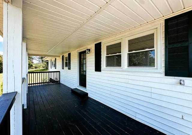 Photo 3 of Single family home for sale at 3070 Highway 151 Rd, Frankfort, KY 40601 | MLS# 26021141 | Listing updated on 2026-09-23