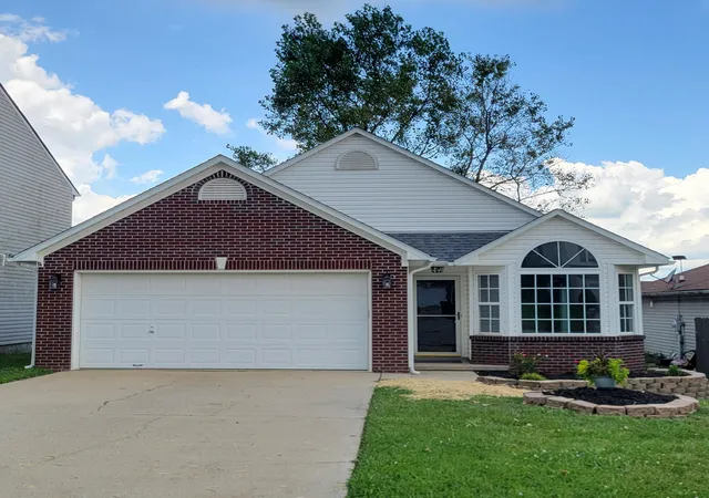 Photo 1 of Sale Pending at 111 Yearling Ct, Georgetown, KY 40324 | MLS# 26021136 | Listing updated on 2026-10-06
