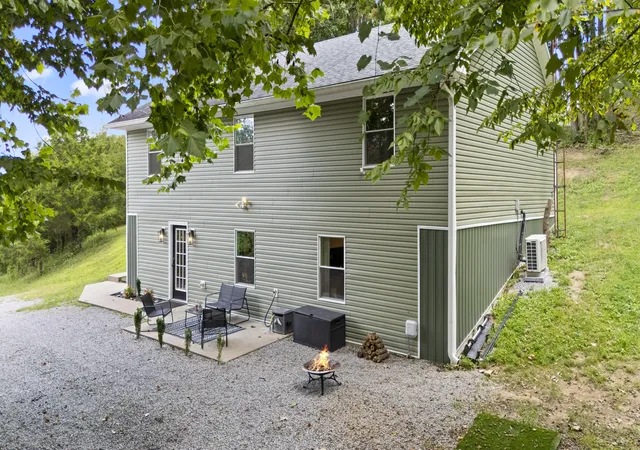 Photo 2 of Sale Pending at 2421 Burton Pike, Georgetown, KY 40324 | MLS# 26020987 | Listing updated on 2026-08-19