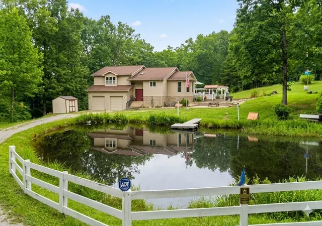 Photo 1 of Sale Pending at 375 Eaton Rd, London, KY 40744 | MLS# 26020970 | Listing updated on 2026-08-14