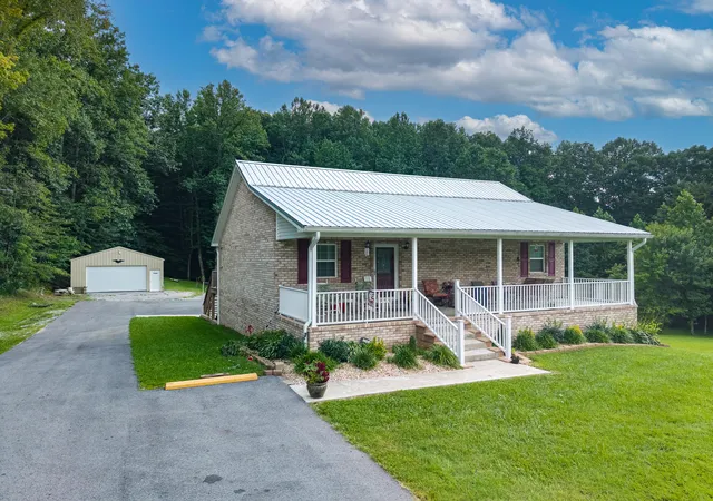 Photo 1 of Single family home for sale at 11871 W Highway 80, Nancy, KY 42544 | MLS# 26020973 | Listing updated on 2026-09-13
