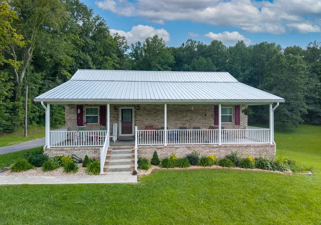 Photo 3 of Single family home for sale at 11871 W Highway 80, Nancy, KY 42544 | MLS# 26020973 | Listing updated on 2026-09-13