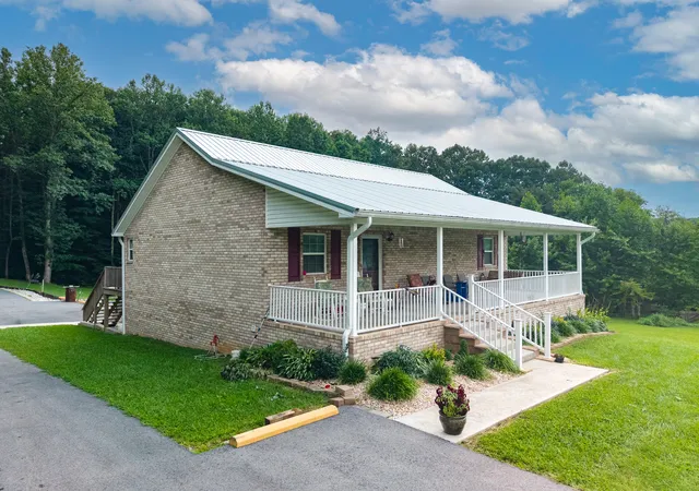 Photo 3 of Single family home for sale at 11871 W Highway 80, Nancy, KY 42544 | MLS# 26020973 | Listing updated on 2026-09-13