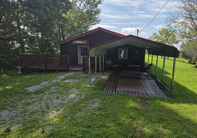 Photo 3 of Single family home for sale at 7364 Keavy Rd, London, KY 40744 | MLS# 26020974 | Listing updated on 2026-08-10