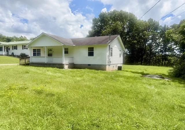 Photo 2 of Single family home for sale at 215 Worley Hl Top Rd, Stearns, KY 42647 | MLS# 26021065 | Listing updated on 2026-08-11