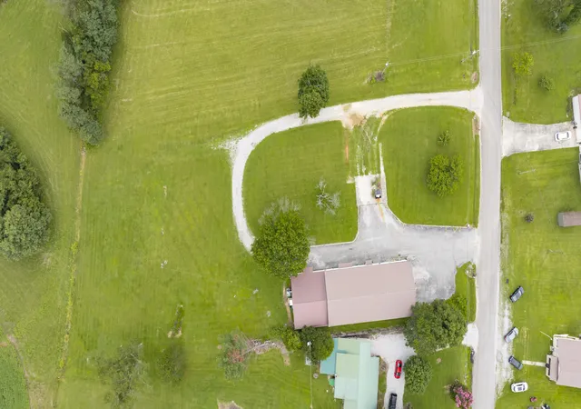 Listing Photo 4 - Condo for sale in building located at 52 Greenside Dr, Monticello, KY 42633