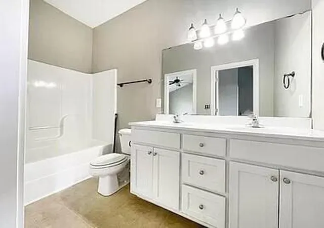 Photo 4 of Townhouse for sale at 1163 Unity Dr, Lexington, KY 40504 | MLS# 26021794 | Listing updated on 2026-10-06