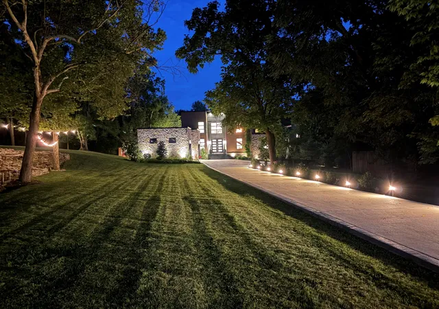 Photo 3 of Single family home for sale at 916 Bravington Way, Lexington, KY 40503 | MLS# 26021231 | Listing updated on 2026-08-24